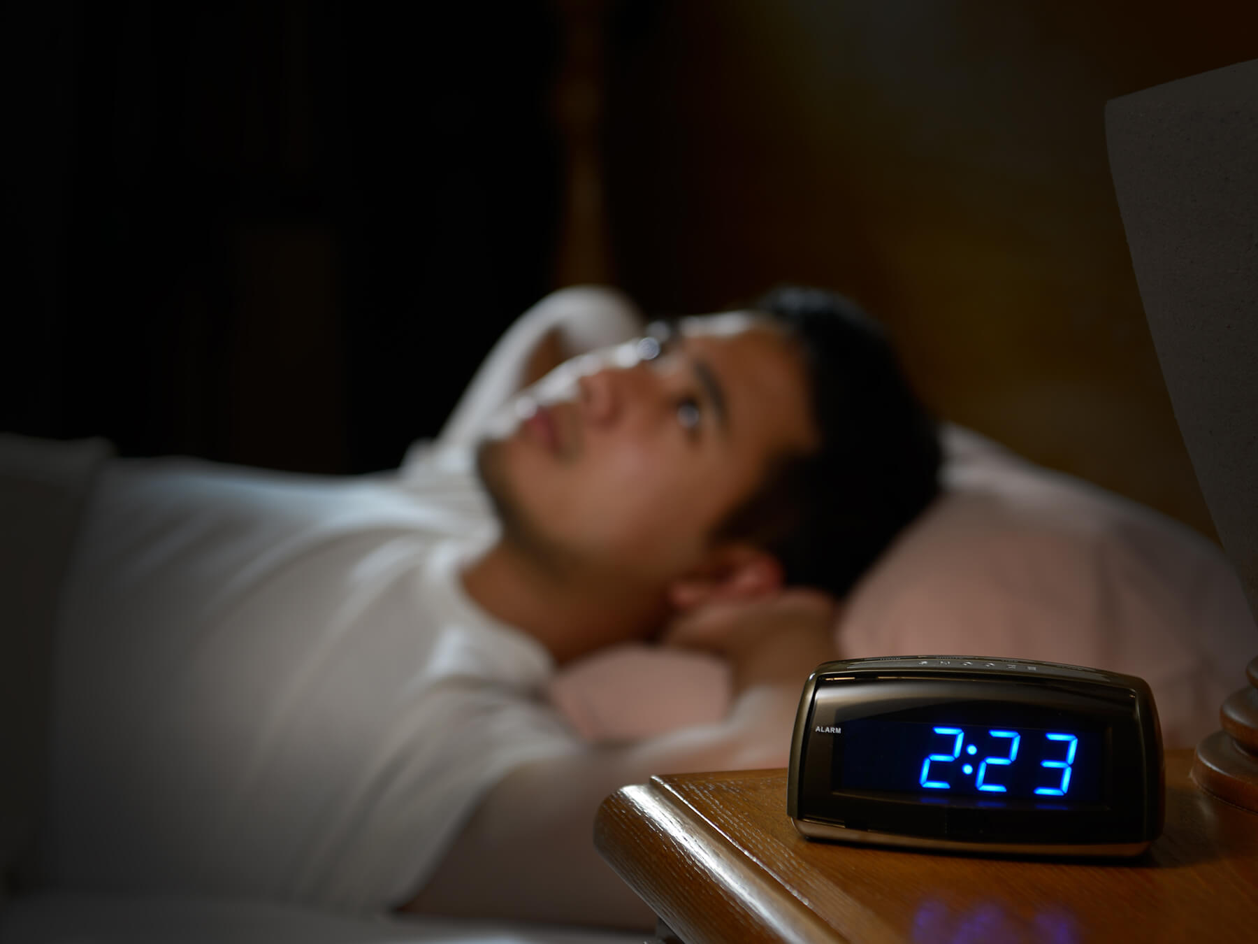 Why You Wake Up Anxious in the Middle of the Night